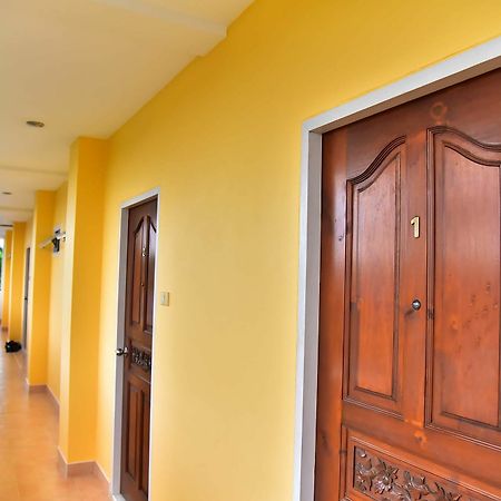 פראצ'ואפ קירי קאן Sun Beach Guesthouse מראה חיצוני תמונה